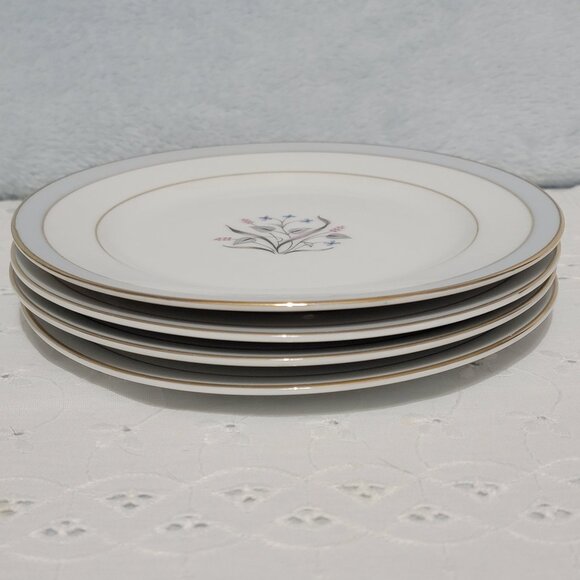 4 Vintage 1950's Vista Valmont China made in Japan. 6 1/2" Bread & Butter plates - Picture 3 of 8